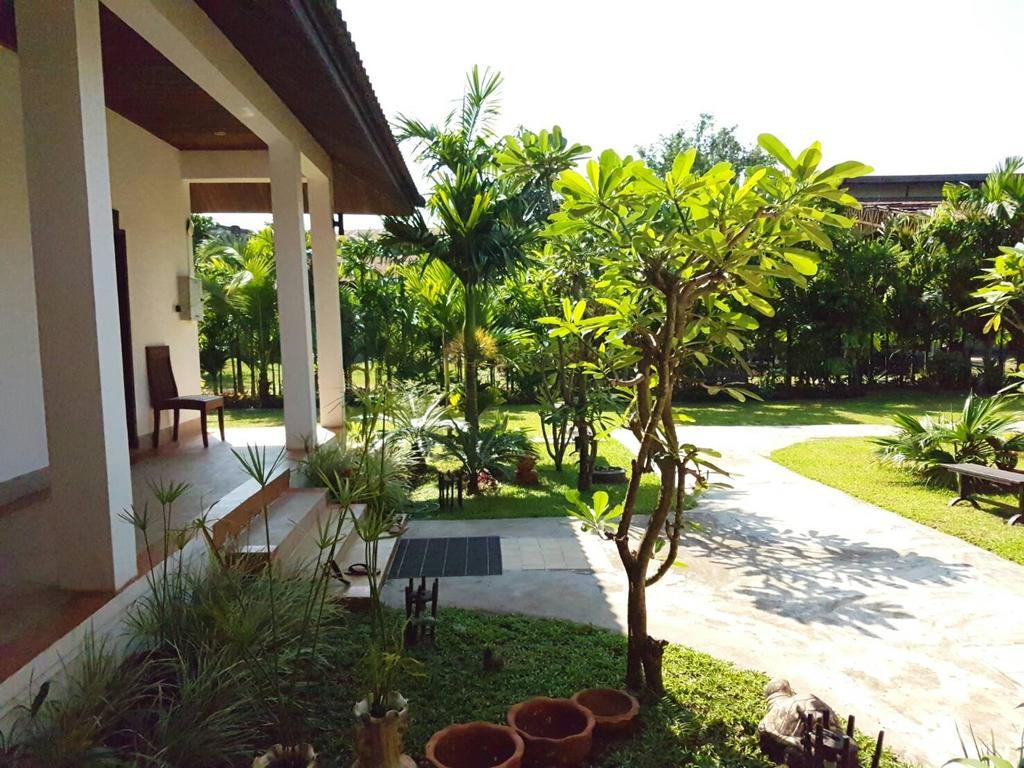 Villa Thakhek Exterior foto